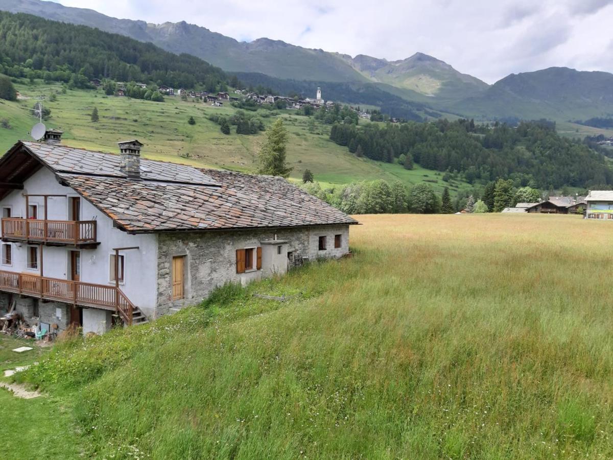 The Snow - Appartamento Panoramico Con Balcone Champoluc Exterior foto